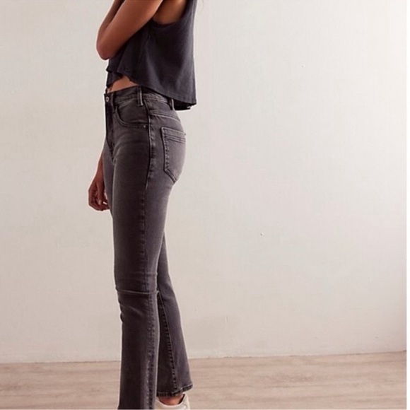 NWT We The Free Low Maintenance Mid Rise Crop Boot Jeans Washed Black FP 31 - Picture 3 of 11